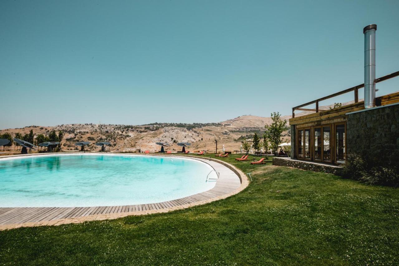 Odom Retreat Hotel Mzaar Kfardebian Bagian luar foto